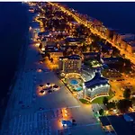 Blue Mirage Mamaia Luxury Apartment